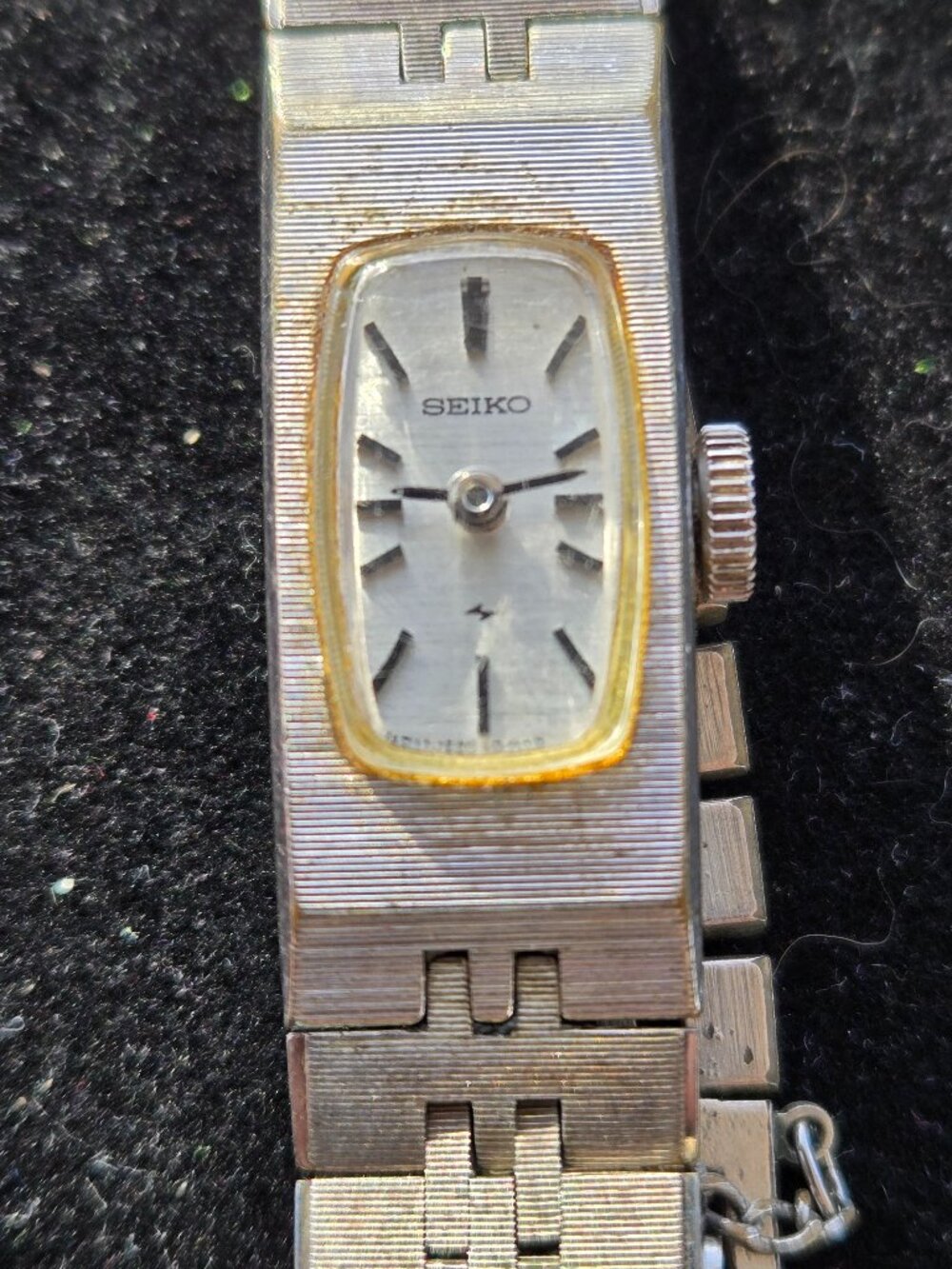Vintage Seiko 1520-3332 Ladies White Gold Plated